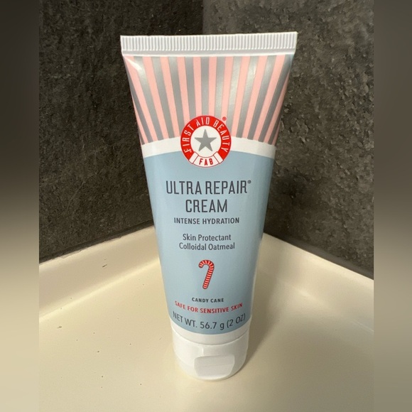 First Aid Beauty Ultra Repair Cream Limited Edition Candy Cane - Picture 2 of 4